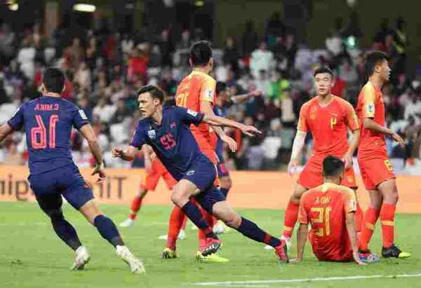 国足2-1逆转泰国！世界杯预选赛开门红